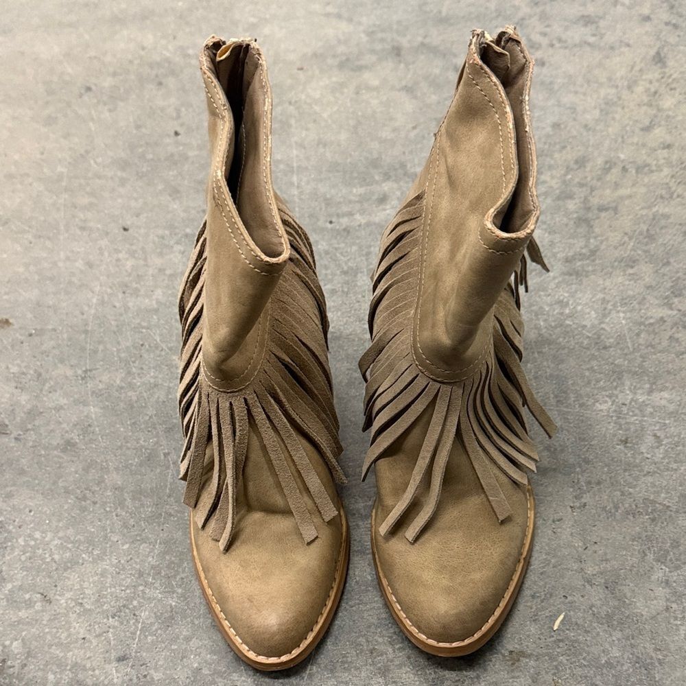 Very Volatile Tan Fringe Heeled Boots